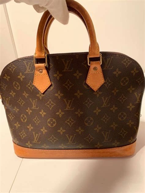 louis vuitton alma borsa|More.